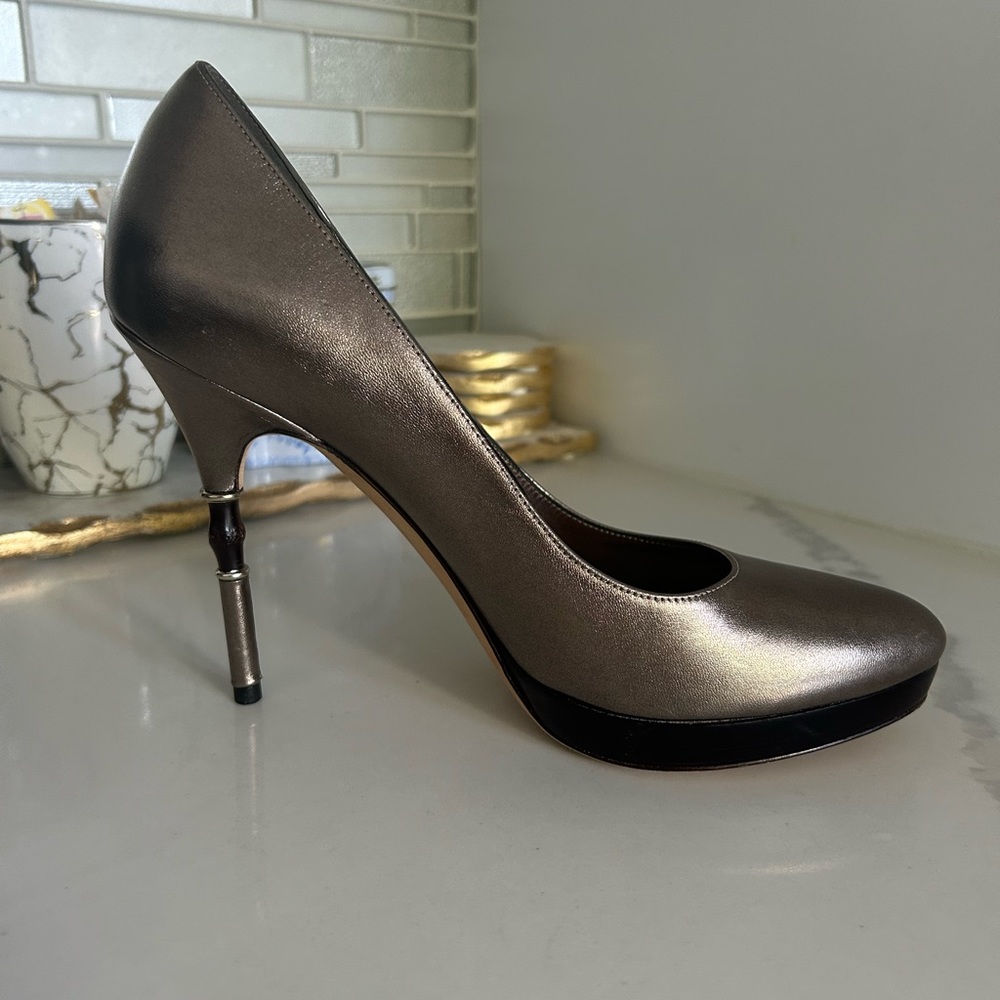 Gucci Vintage Metallic Silver and Black Platform with Two-Toned Bamboo Accent